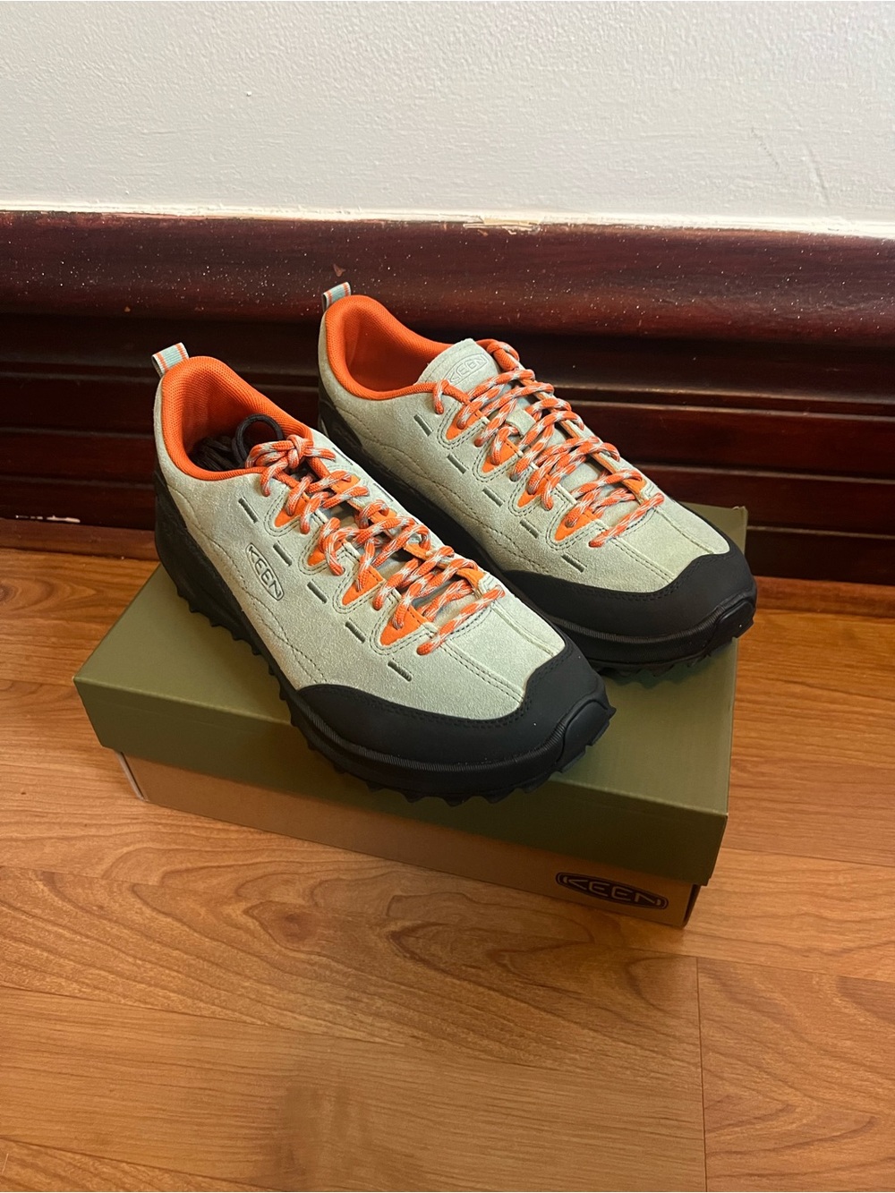 KEEN Women’s Jasper Zionic - Sage Green with Orange - Size 9.5